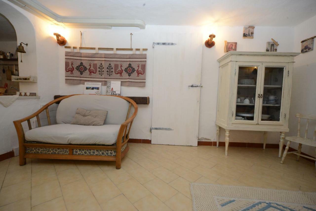 La Casa Del Noce Apartment Olbia